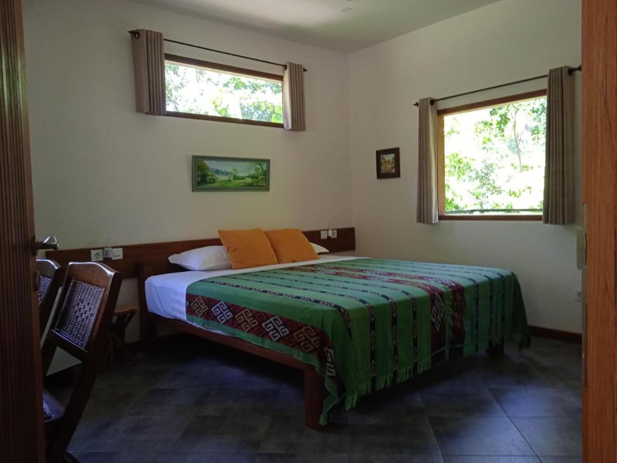 The Country House Senggigi Extérieur photo