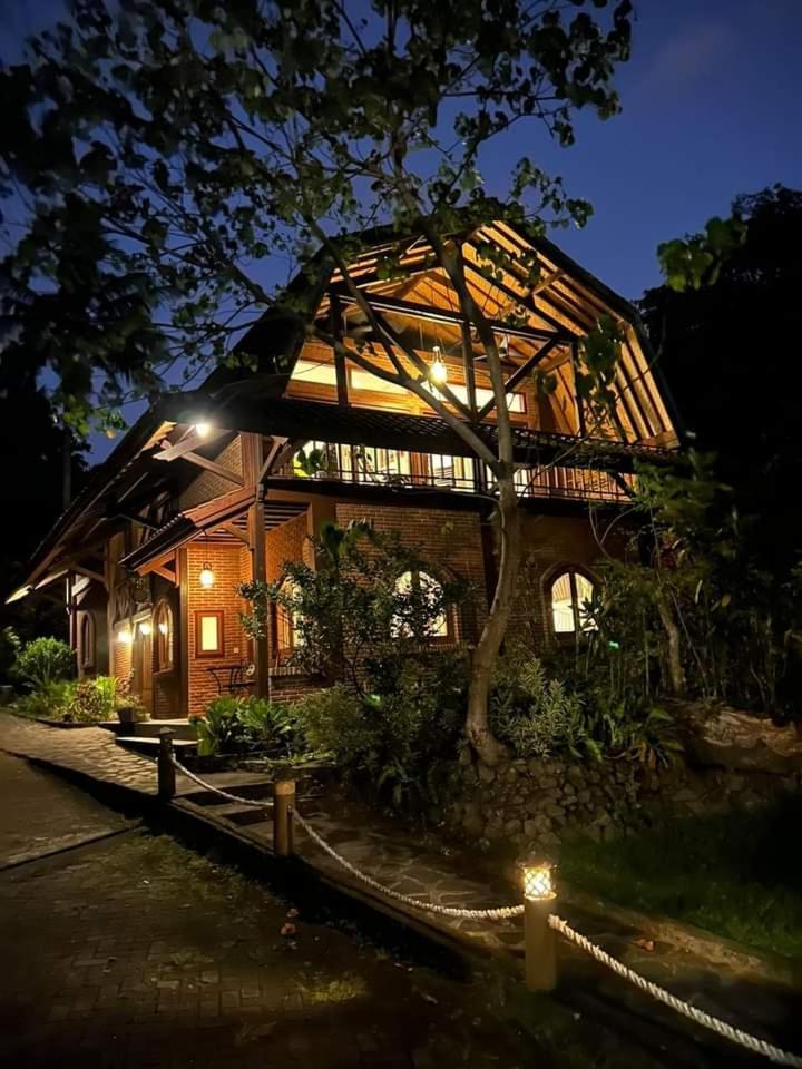The Country House Senggigi Extérieur photo