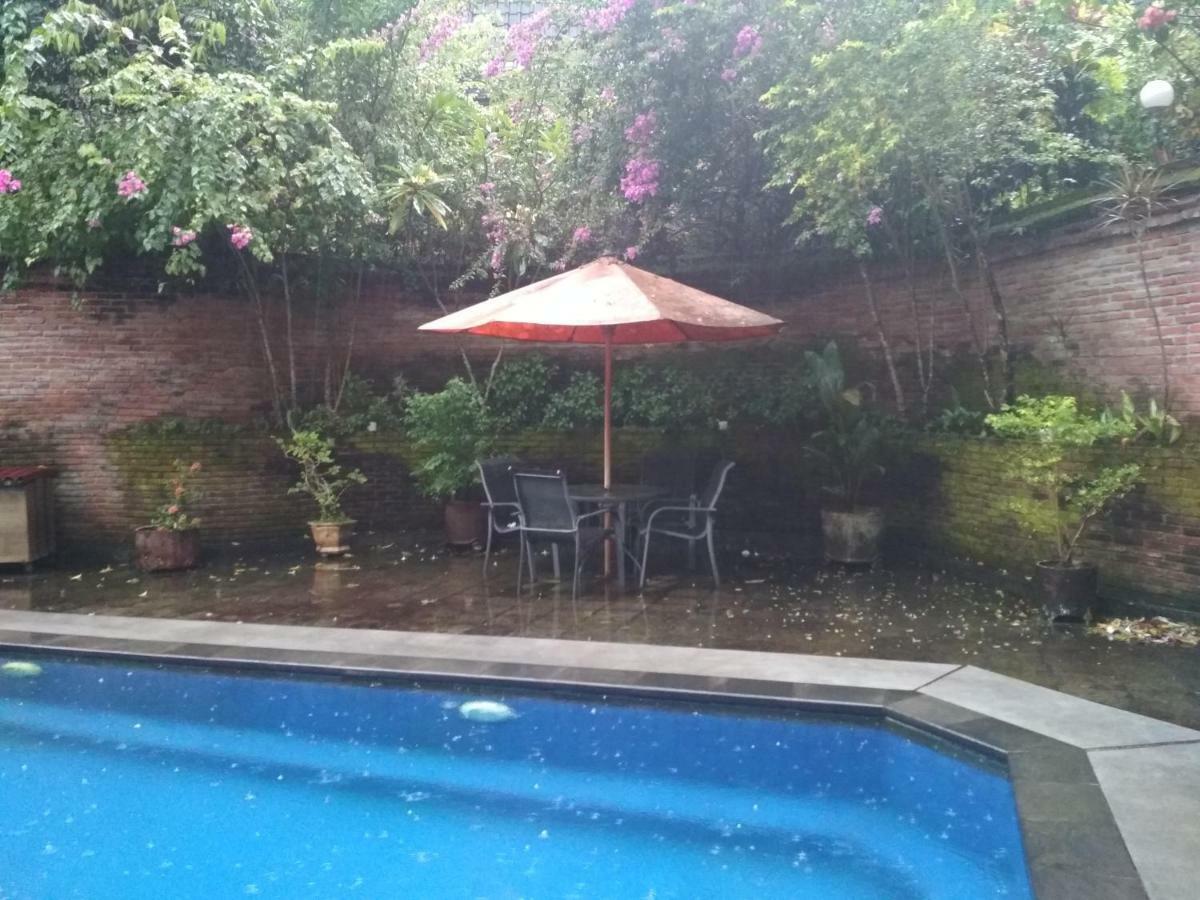 The Country House Senggigi Extérieur photo