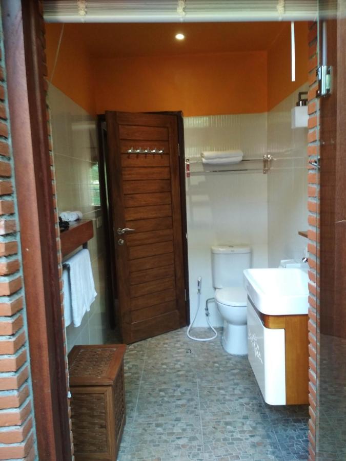 The Country House Senggigi Extérieur photo