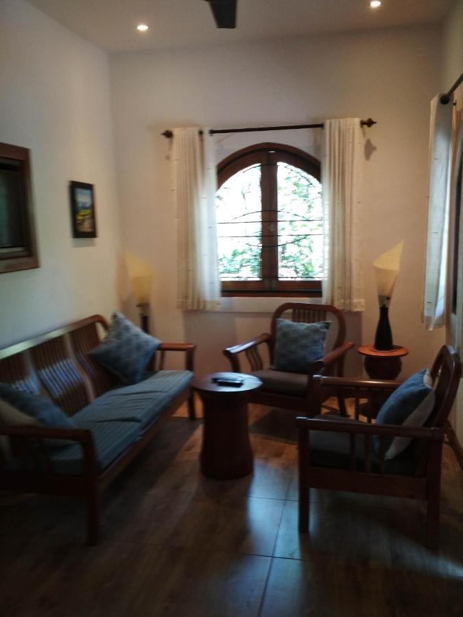 The Country House Senggigi Extérieur photo