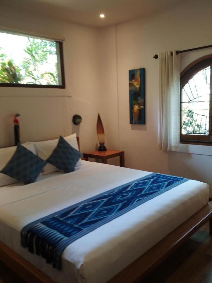 The Country House Senggigi Extérieur photo