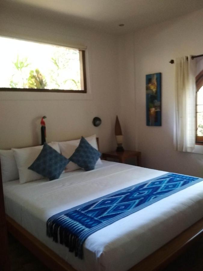 The Country House Senggigi Extérieur photo